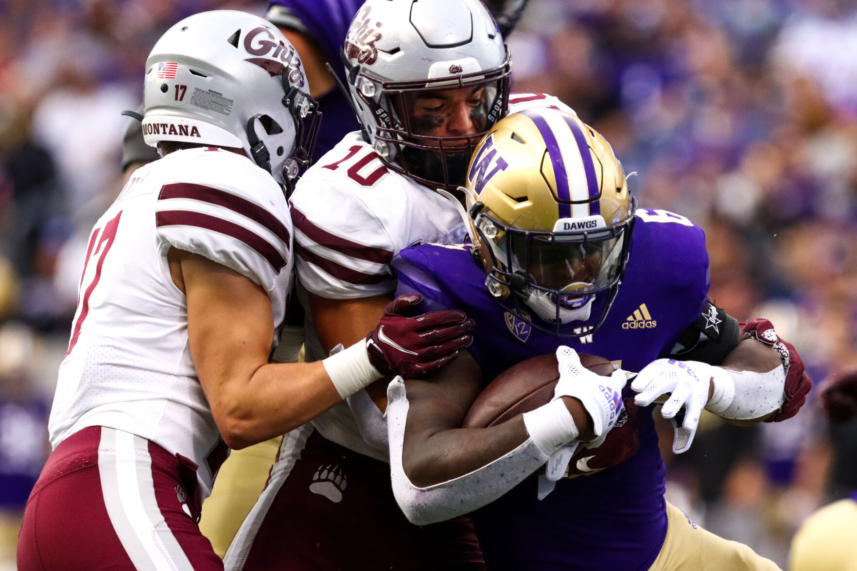 ibarra_UM vs. UW-26 (insta)
